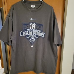 NEW YORK YANKEES 2009 AL EAST DIVISION CHAMPIONS ALDS MAJESTIC BRAND T-SHIRT XL